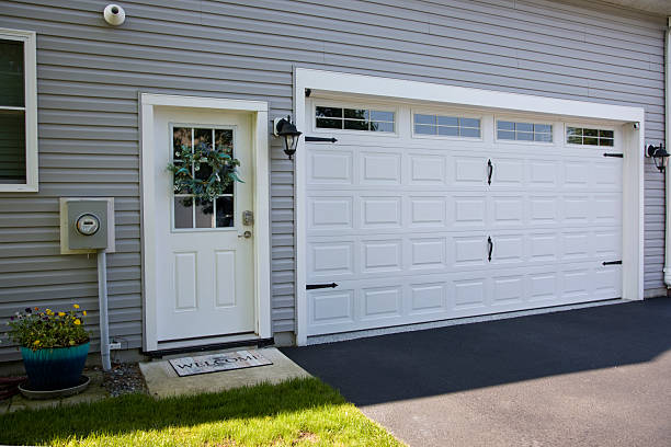 24/7 Emergency Garage Door Panel Replacement experts in Shelby County County, KY